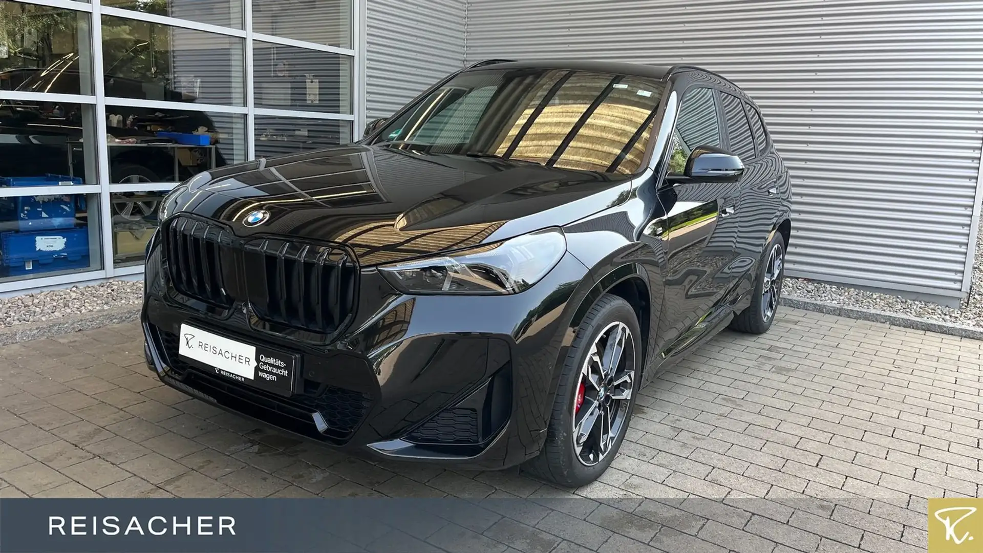 BMW X1 sDrive20i A M-Sport Pro H/K ACC HUD elk. Sitz Schwarz - 1