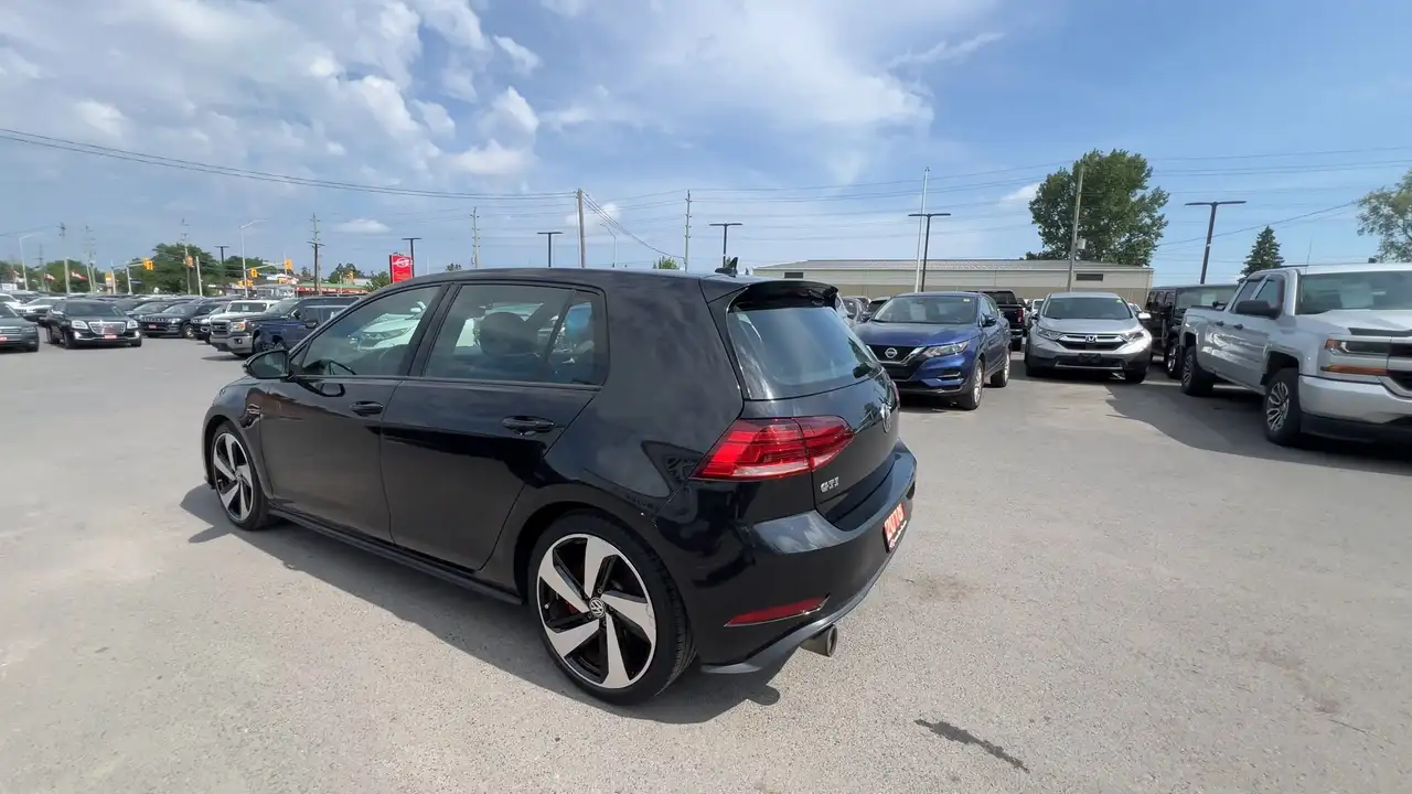 Volkswagen Golf GTI fotografie Volkswagen Golf GTI