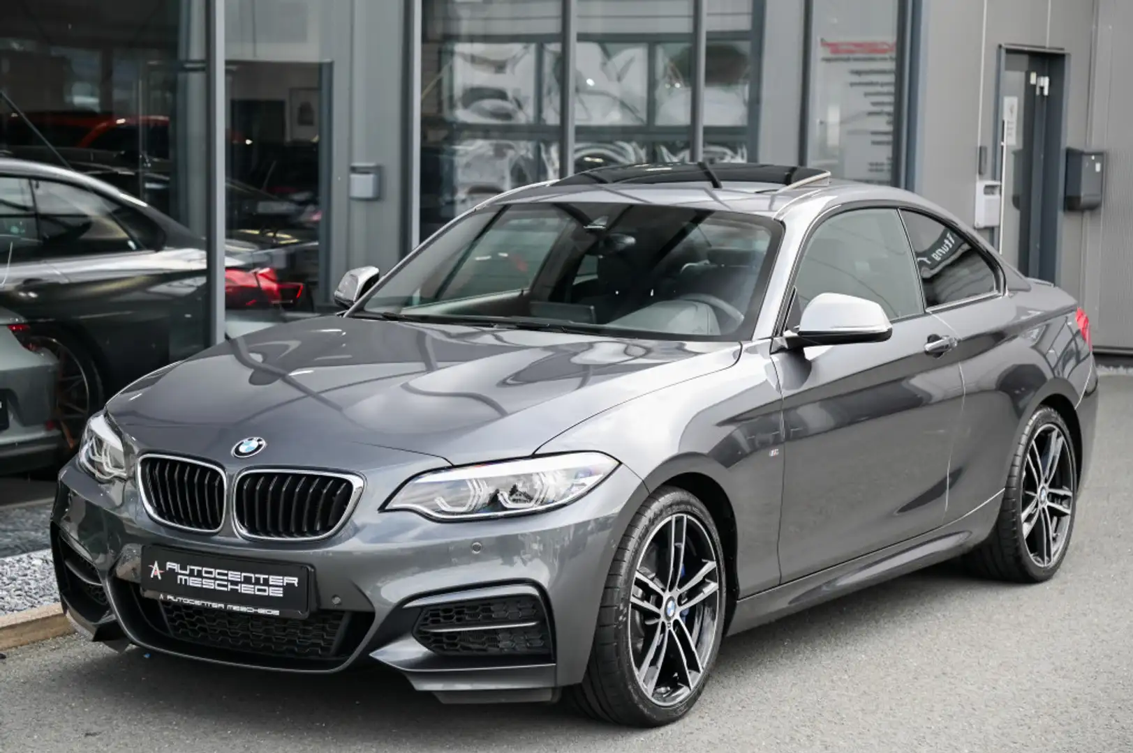 BMW 240 Coupe xDrive Navi Prof.* erst 27.038 km !* Grijs - 2