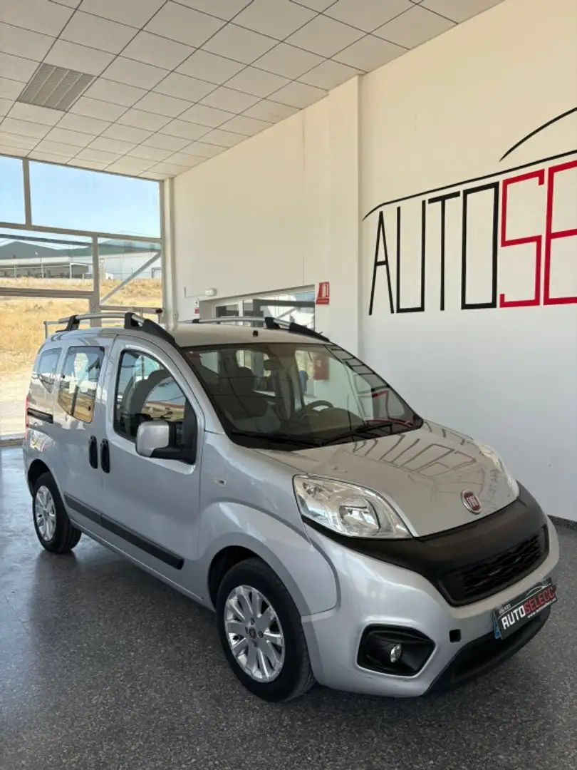 Fiat Qubo 1.3Mjt Easy 59kW Grijs - 1