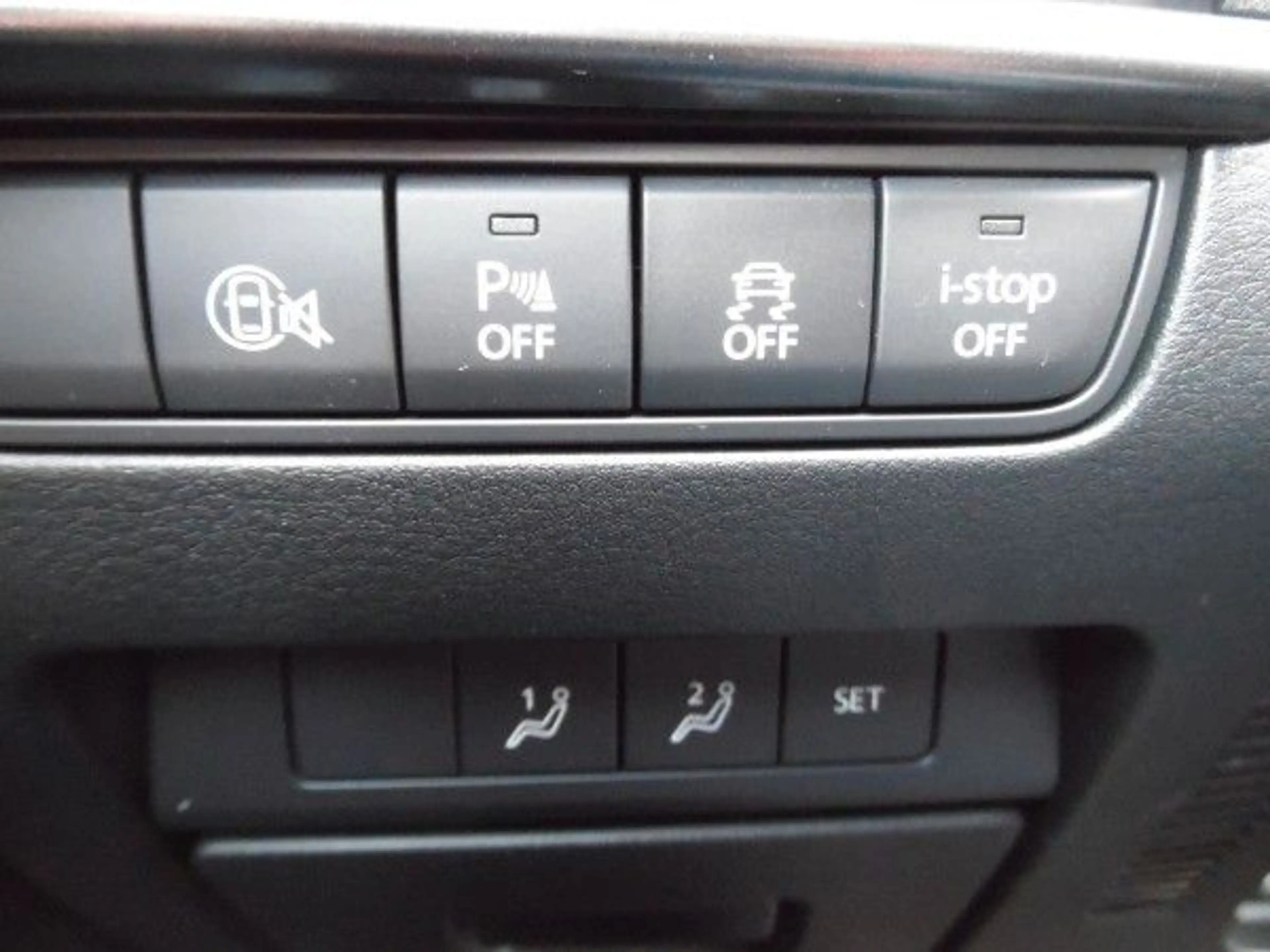 Mazda 3 e-SKYACTIV G 140 Nagisa Automatik — photo 11