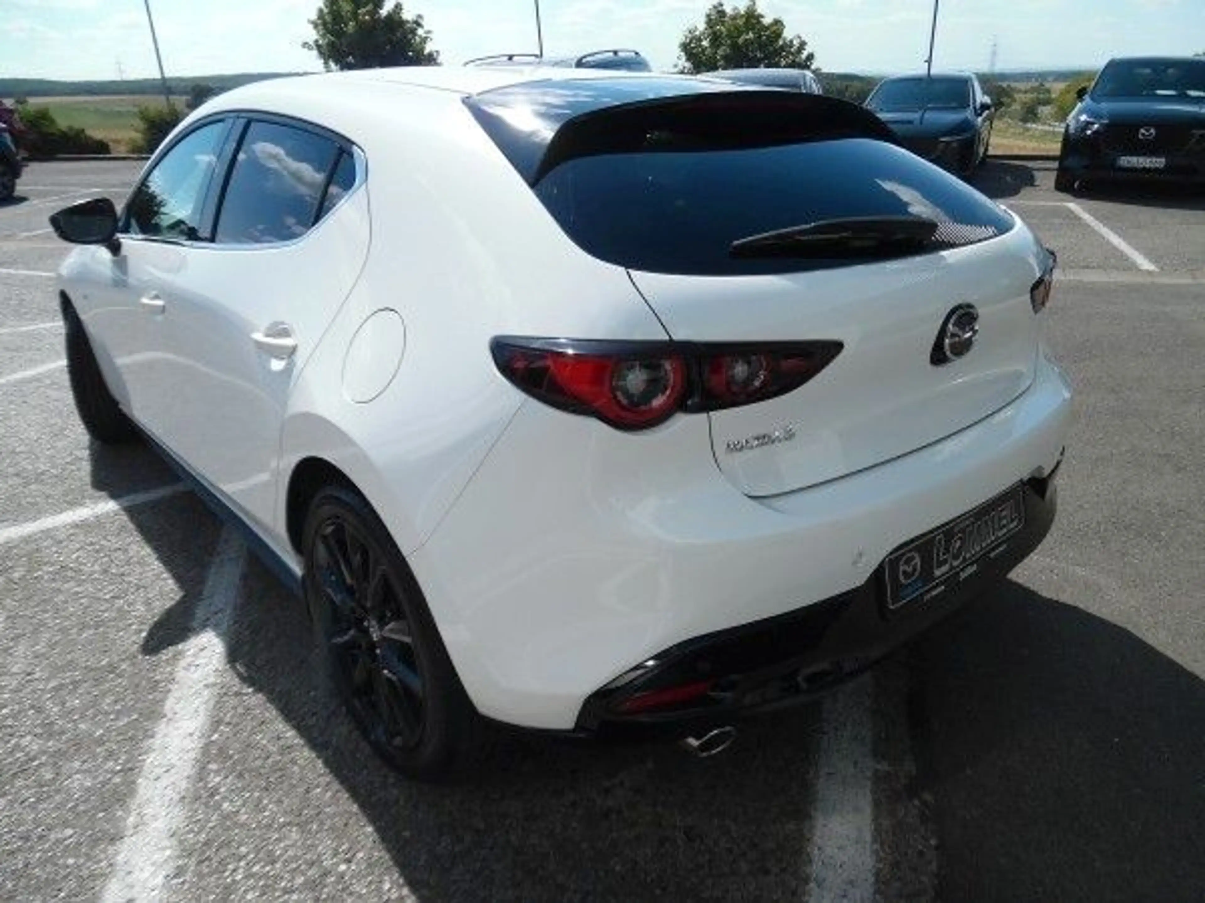 Mazda 3 e-SKYACTIV G 140 Nagisa Automatik — photo 7