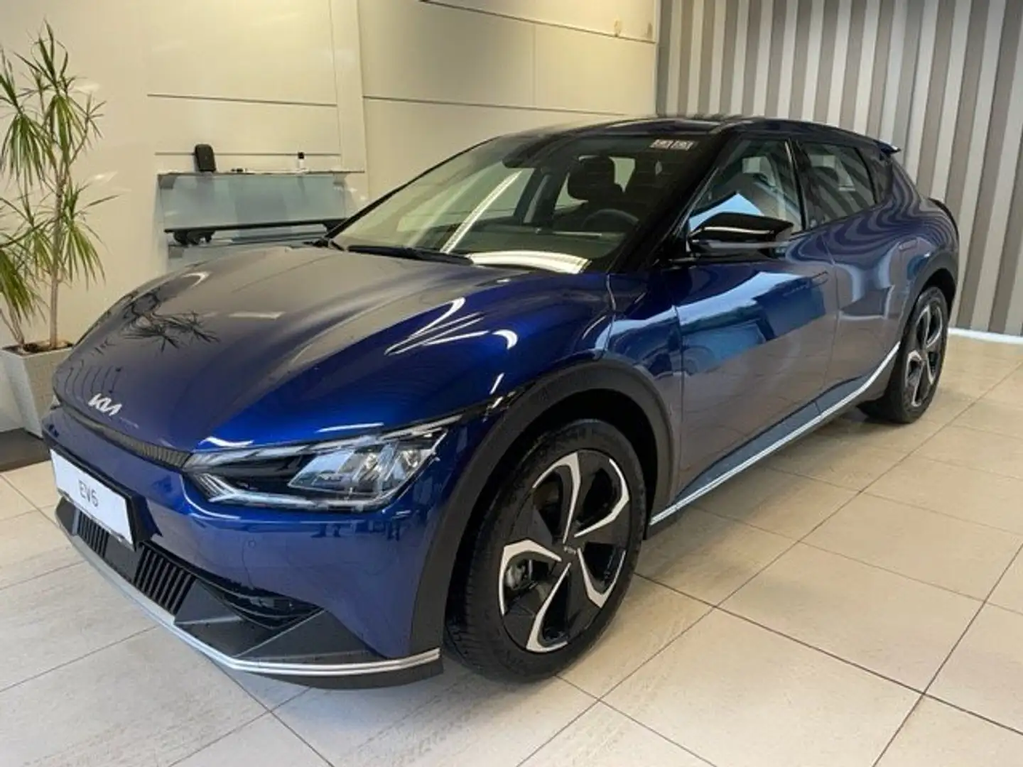 Kia EV6 Air 77,4KWH AWD Blau - 2