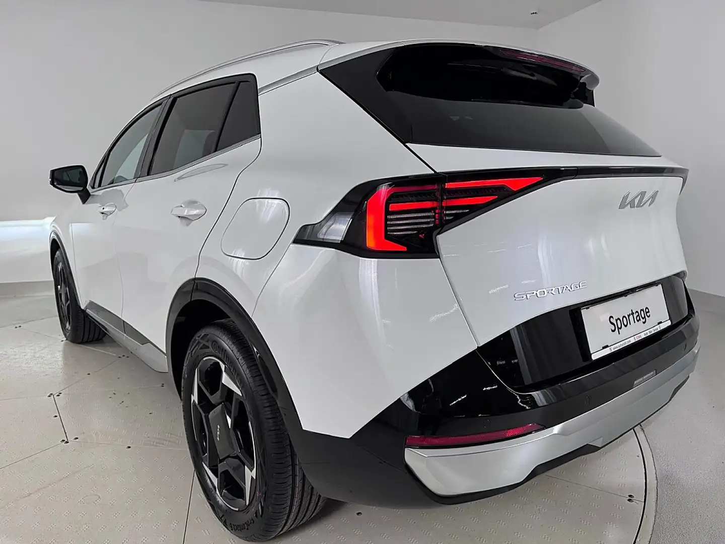 Kia Sportage 1,6 TGDI Gold/DCT7/2WD/150|Stahl Wien 22 Weiß - 2