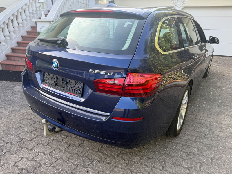 BMW 525 Touring 525 d xDrive AHK Head-Up Display — photo 8