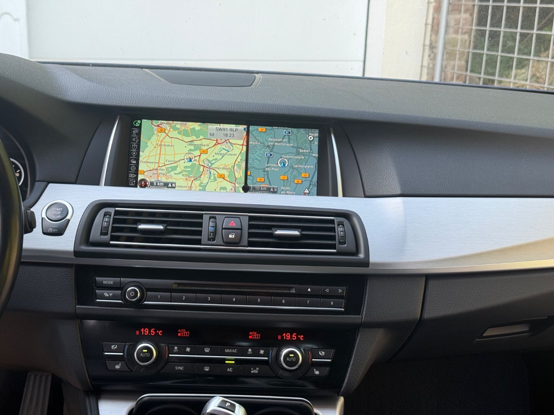 BMW 525 Touring 525 d xDrive AHK Head-Up Display — photo 15