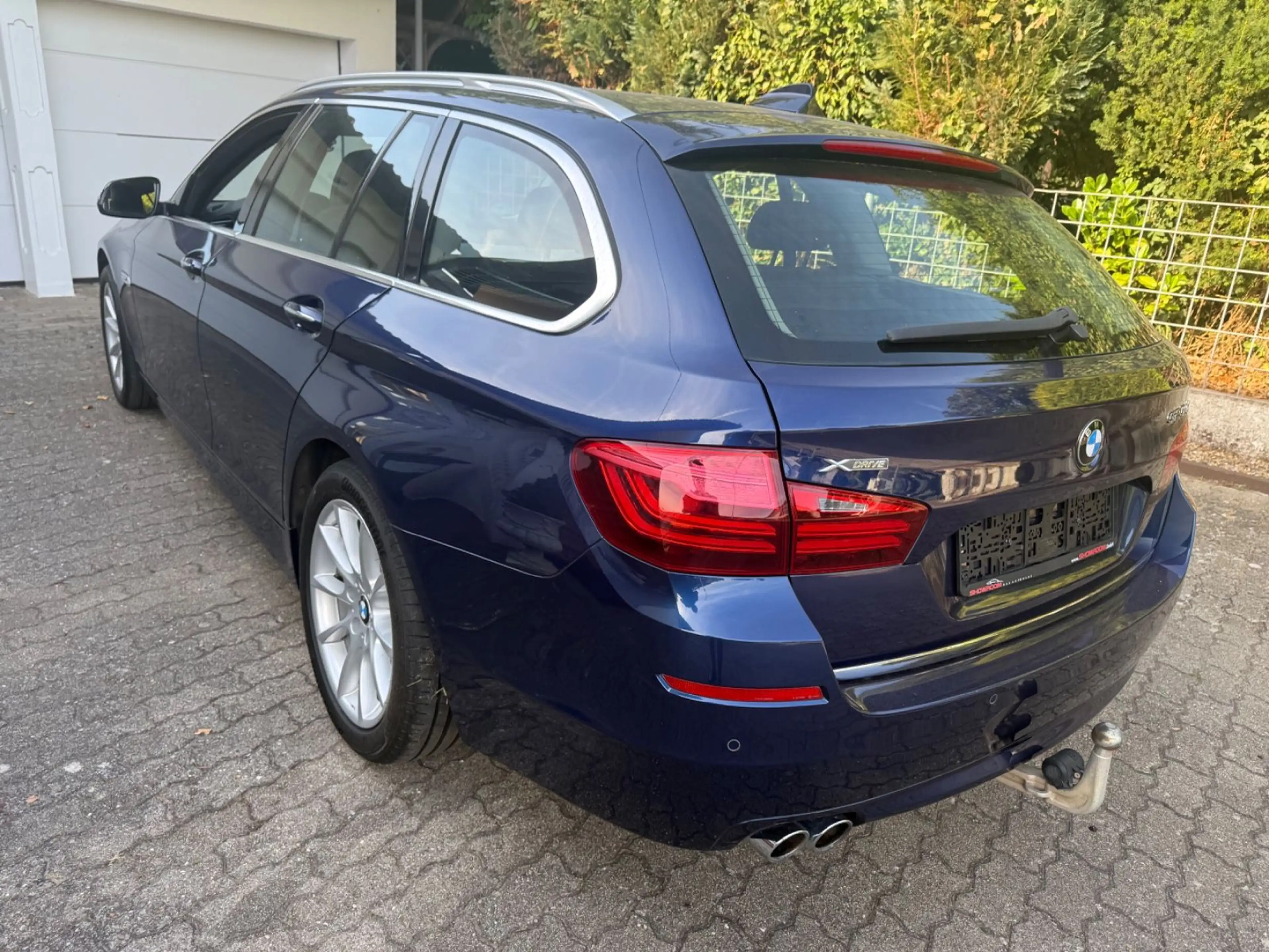 BMW 525 Touring 525 d xDrive AHK Head-Up Display — photo 4