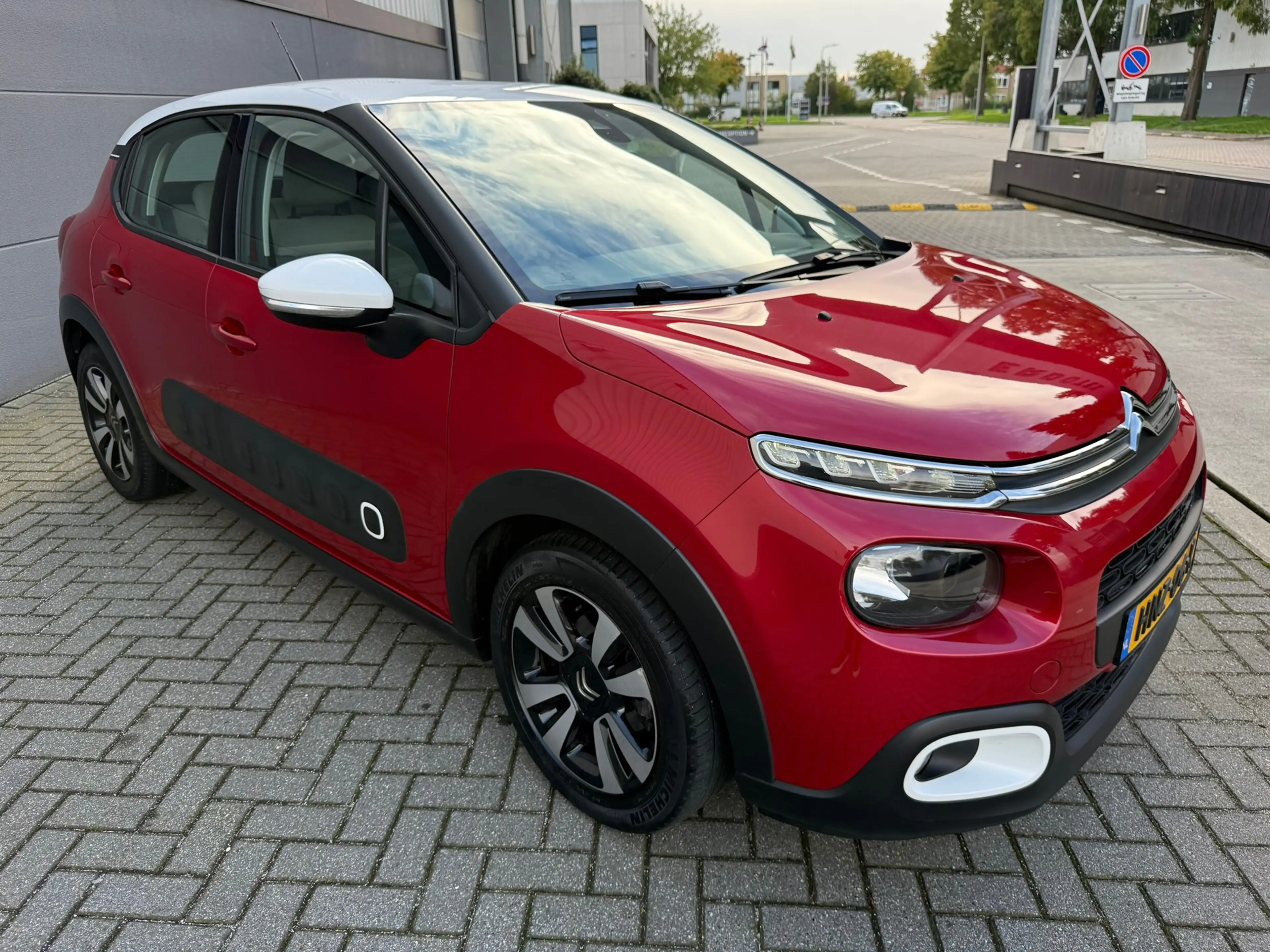 Citroen C3 1.2 PureTech Feel Edition*CAMERA*NAVI*CRUISE*AIRCO — photo 3