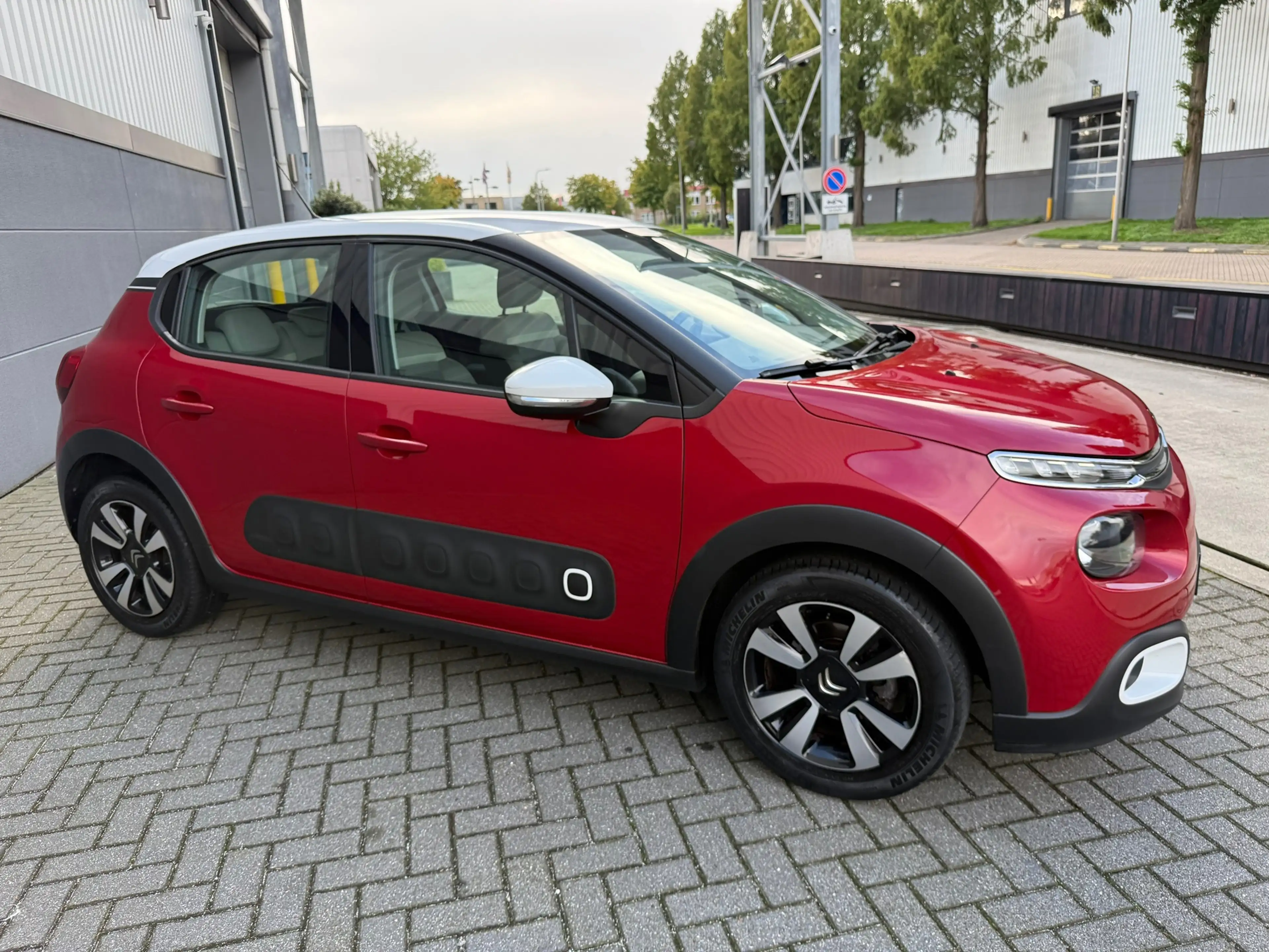 Citroen C3 1.2 PureTech Feel Edition*CAMERA*NAVI*CRUISE*AIRCO — photo 4