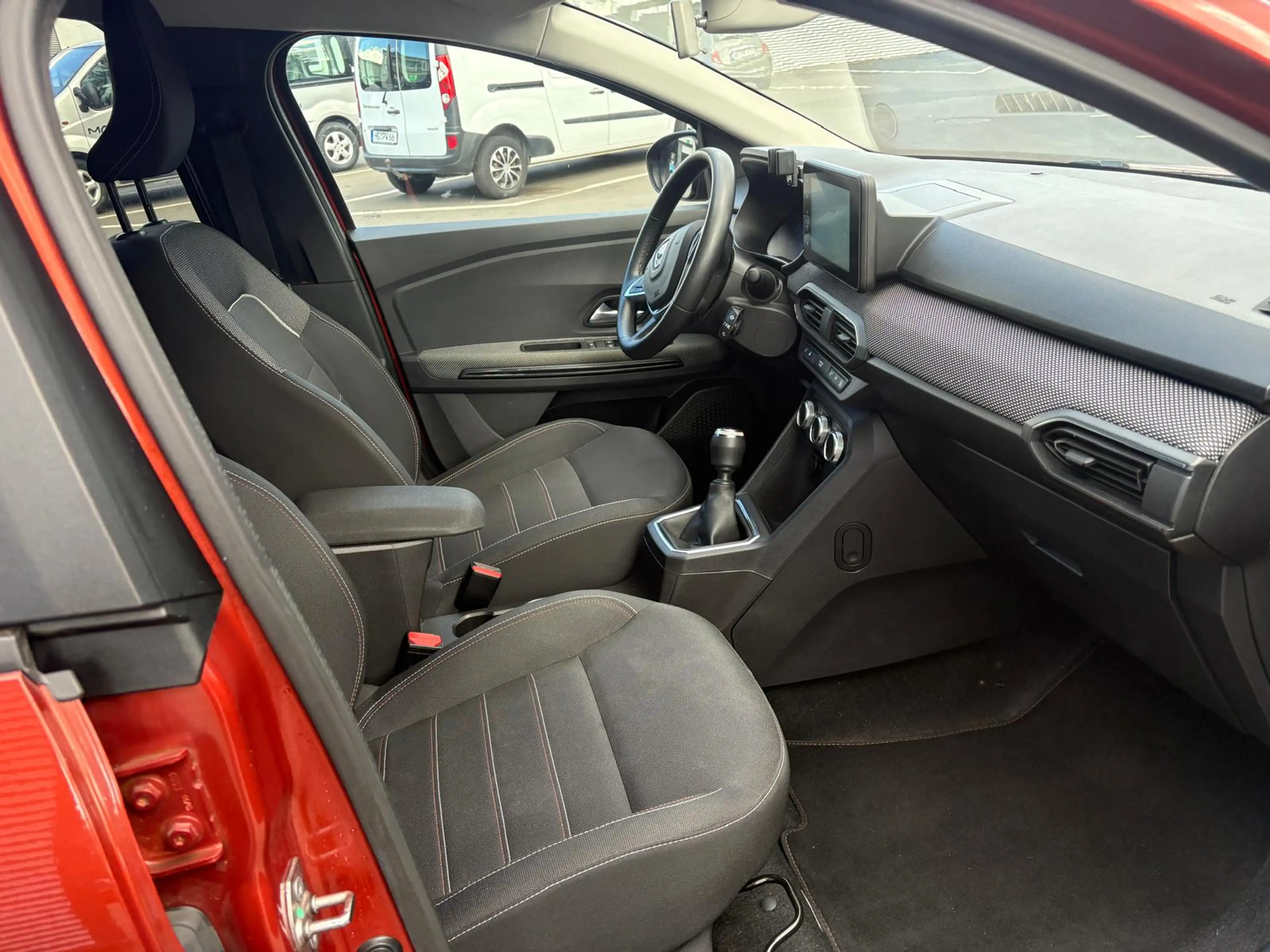 Dacia Jogger 1.0 TCe 110 Extreme+ (EURO 6d) 1.0 TCe 110 EU6d Ex — photo 9