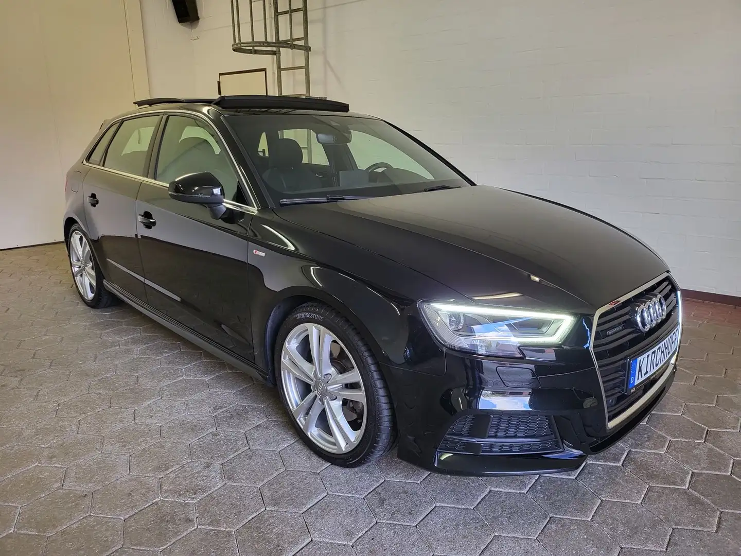 Audi A3 40 TFSI 3X S LINE S tronic quattro Sportback Noir - 1