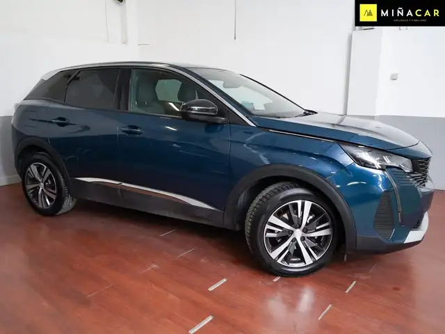 Peugeot 3008 view 2