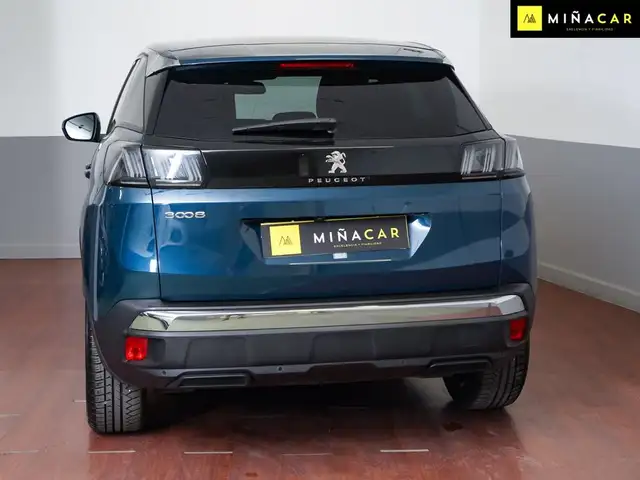 Peugeot 3008 view 3