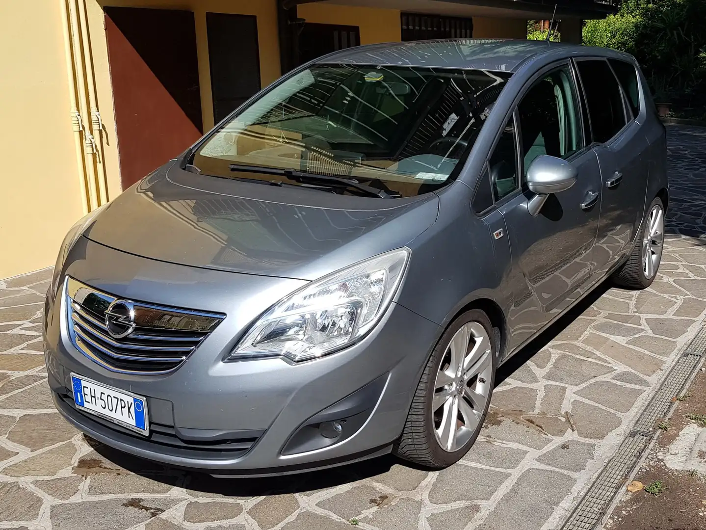 Opel Meriva Meriva 1.7 cdti Cosmo 100cv auto - 1