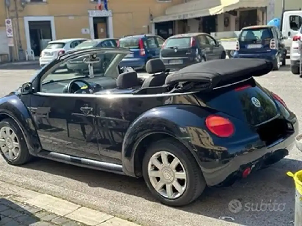 Volkswagen New Beetle 2005 из Европы — купить под ключ