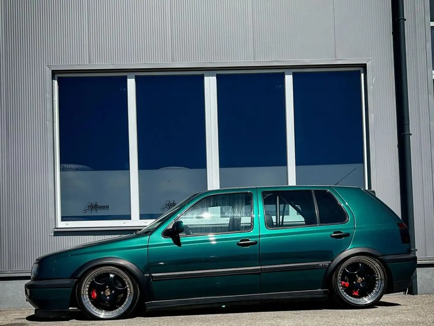 Volkswagen Golf Power TDI ''Airlift'' ''Porsche'' ''Wichers'' Grün - 2