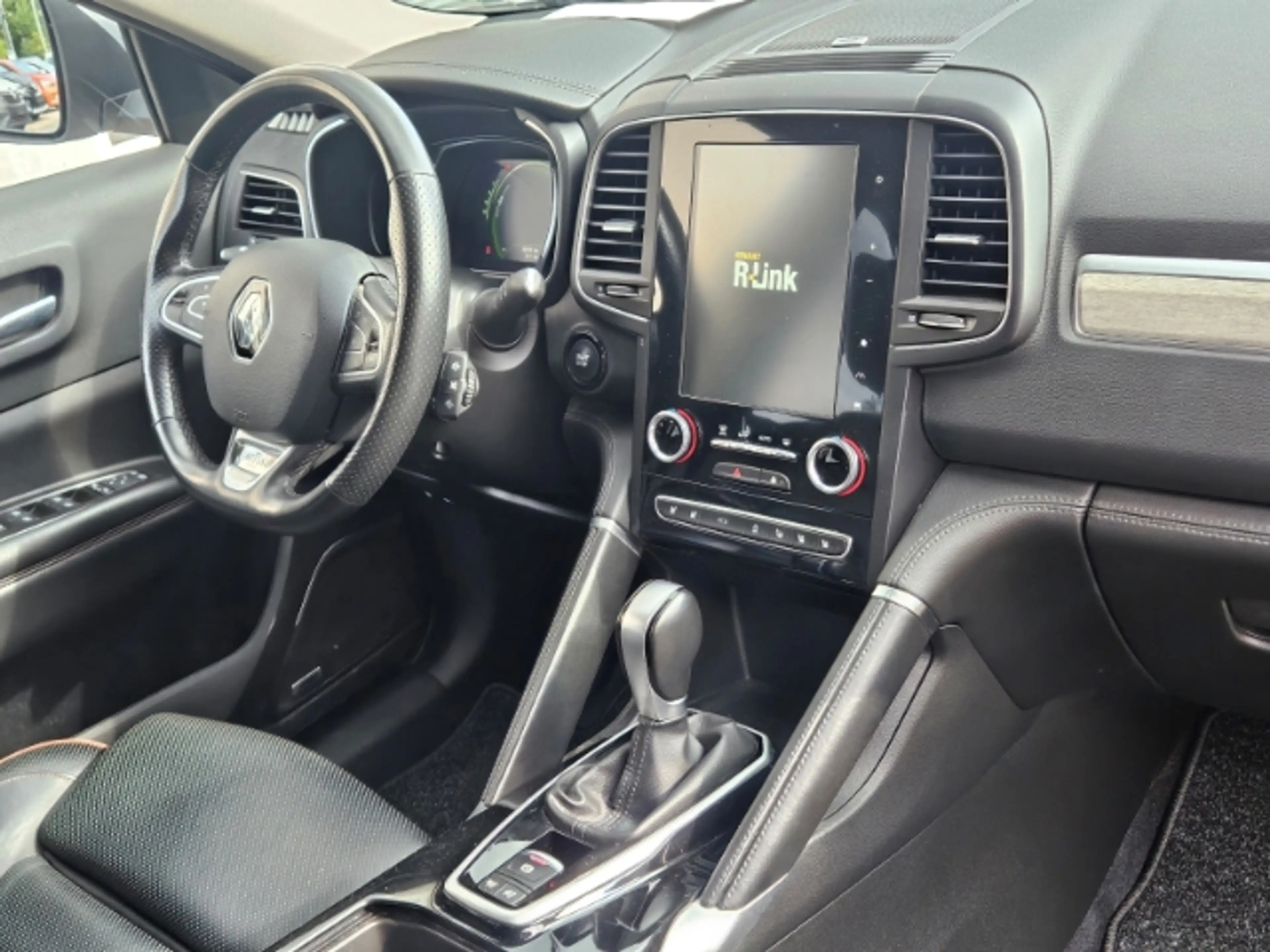 Renault Koleos Initiale Paris 4x4 2.0 BLUE dCi 185 FAP VOLL — photo 9