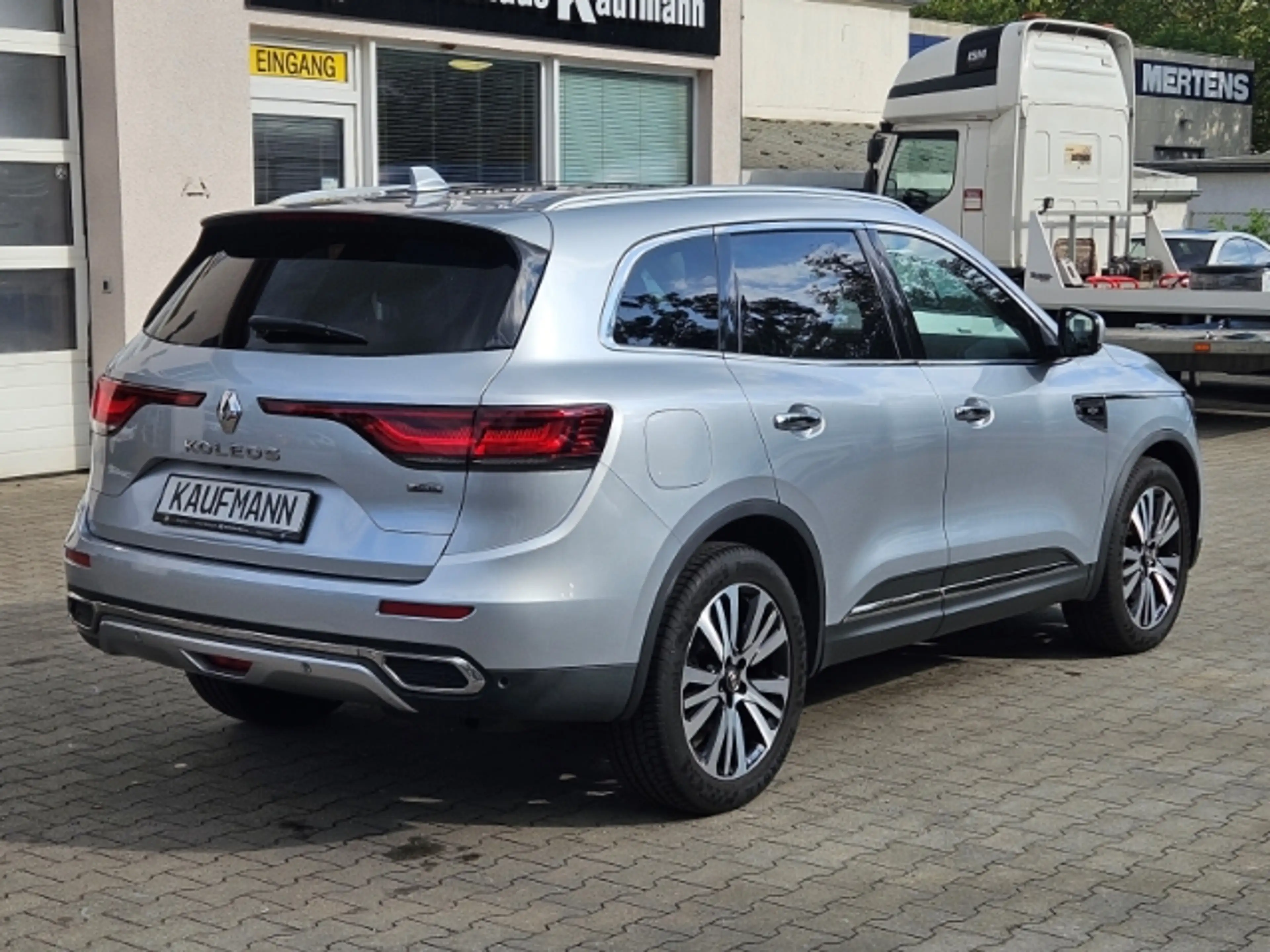 Renault Koleos Initiale Paris 4x4 2.0 BLUE dCi 185 FAP VOLL — photo 4