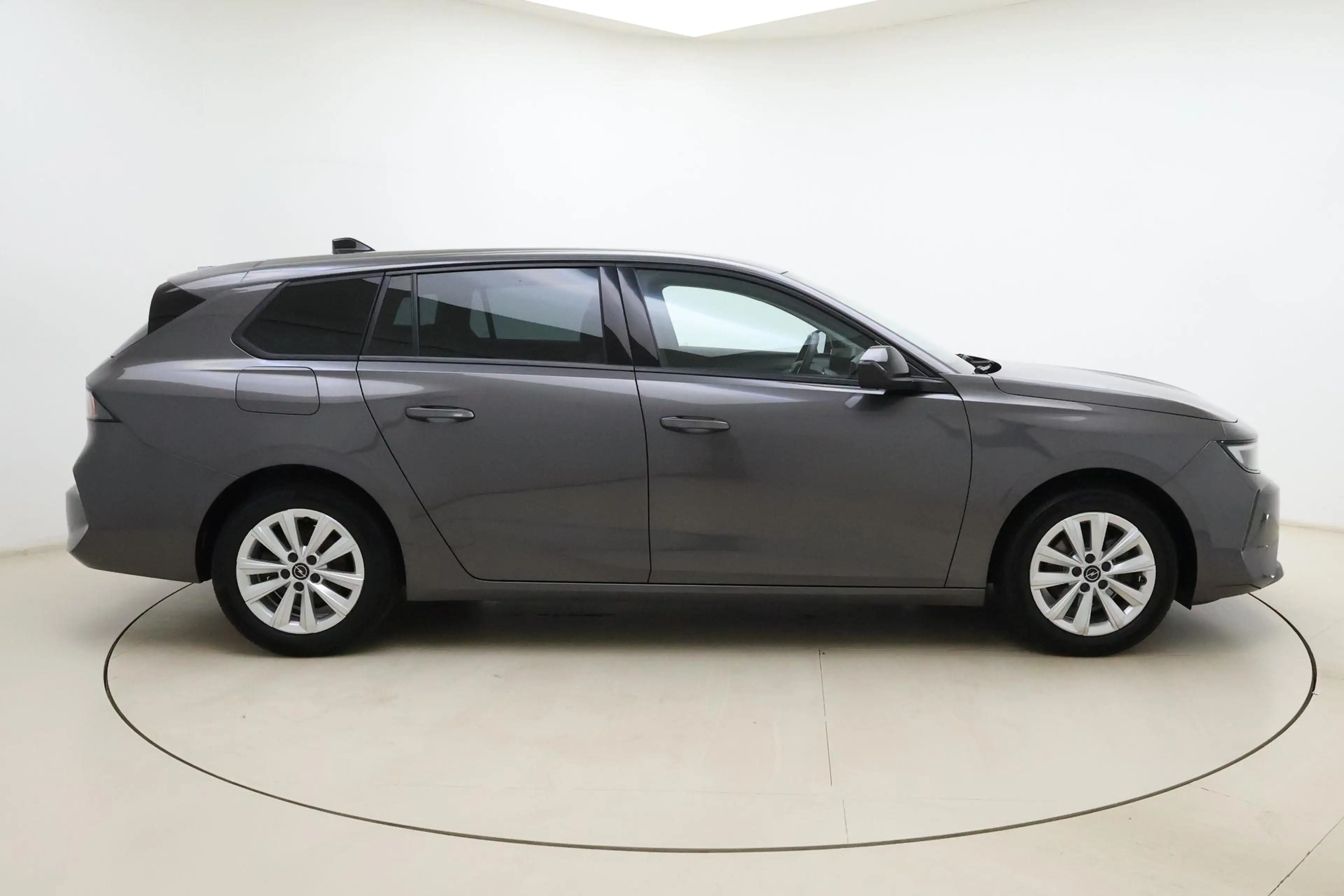 Opel Astra Sports Tourer 1.2 Turbo 110pk Edition | Navigatie — photo 9
