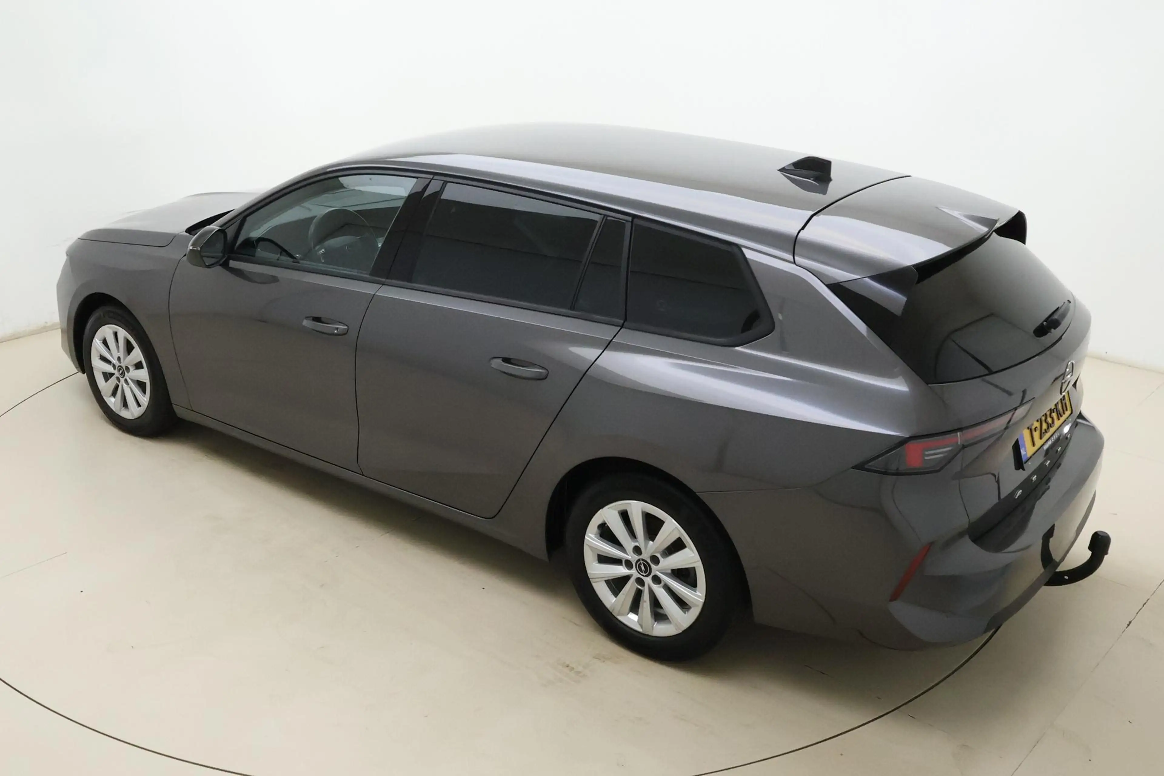 Opel Astra Sports Tourer 1.2 Turbo 110pk Edition | Navigatie — photo 4