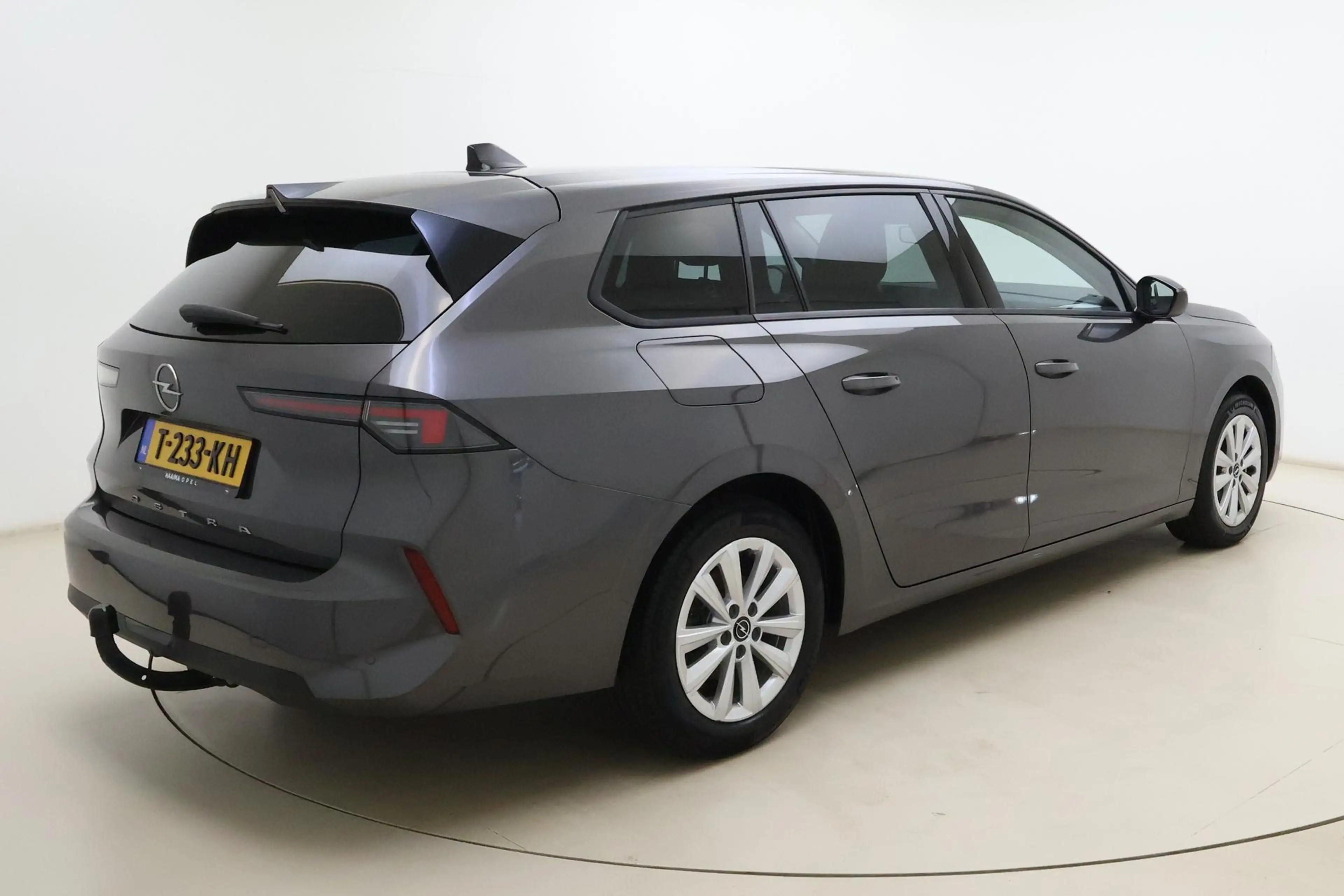 Opel Astra Sports Tourer 1.2 Turbo 110pk Edition | Navigatie — photo 2