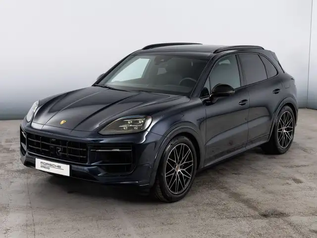 Porsche Cayenne view 6