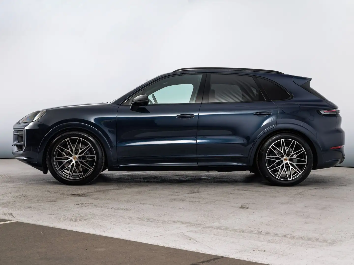 Porsche Cayenne E-Hybrid Black Edition Blau - 2