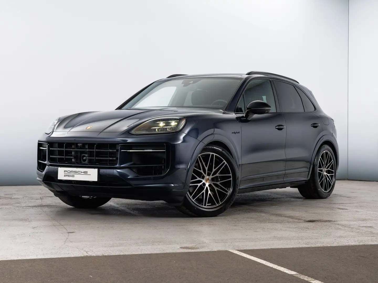 Porsche Cayenne E-Hybrid Black Edition Blau - 1