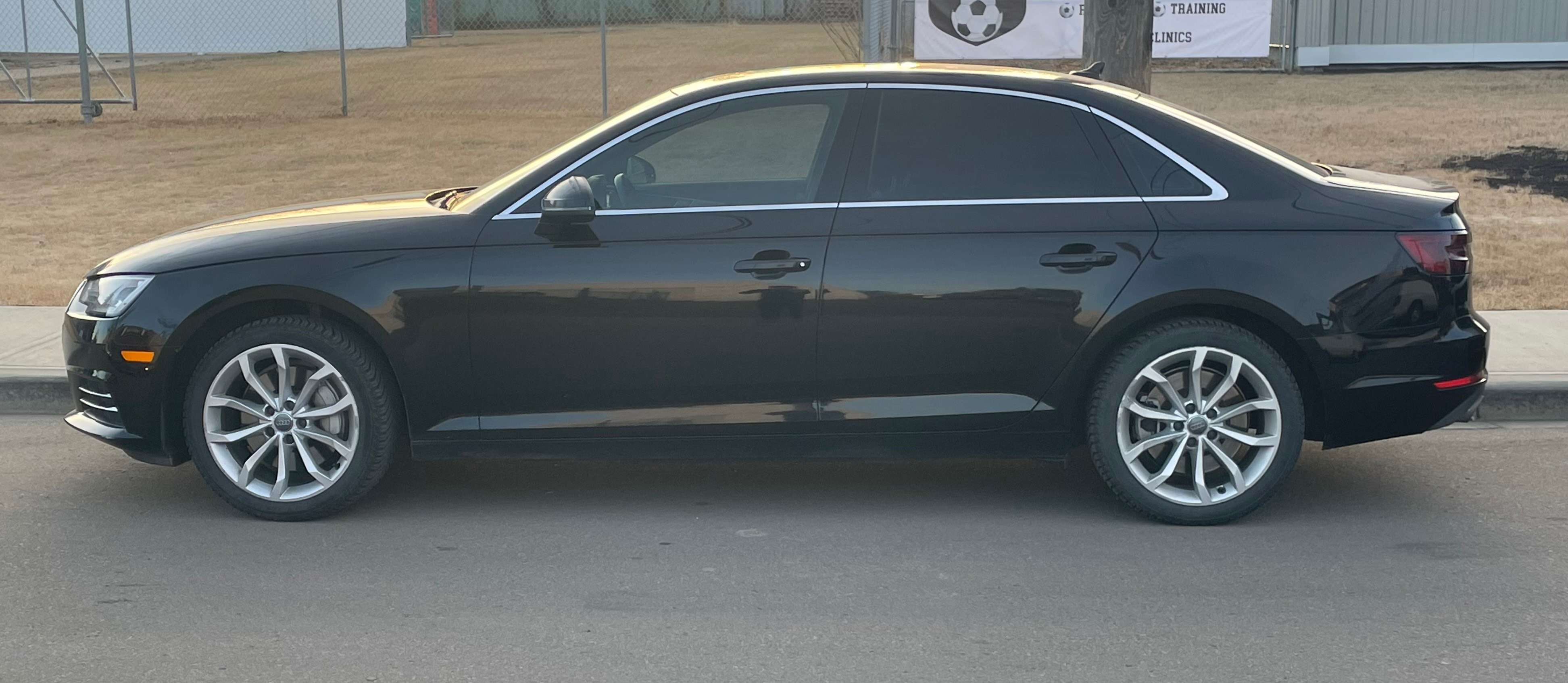 2017 Audi A4 Prestige thumb 7