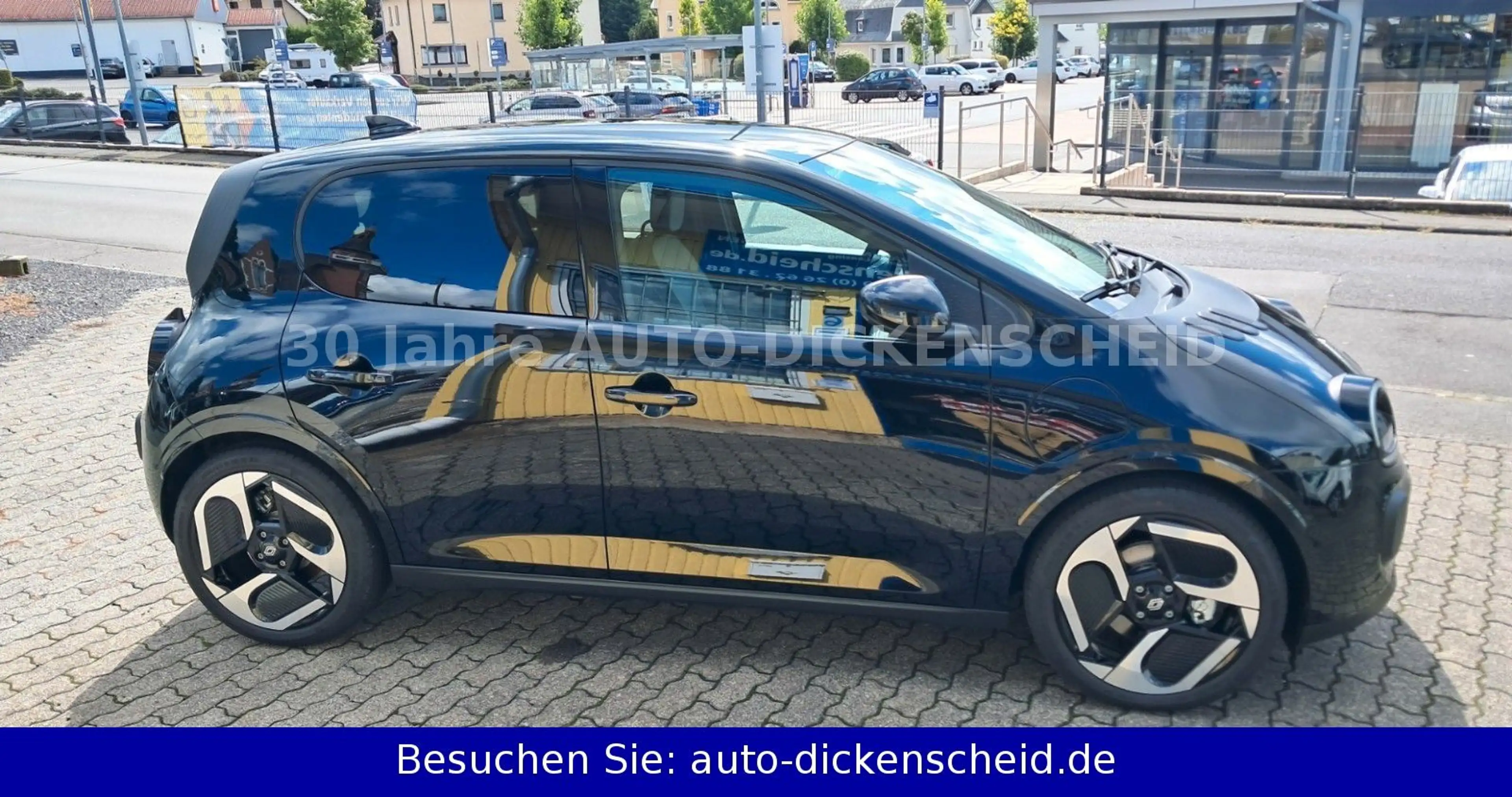 Renault Twingo E-Tech 80 Urban Range Techno 60 kW SHZ-18 — photo 4