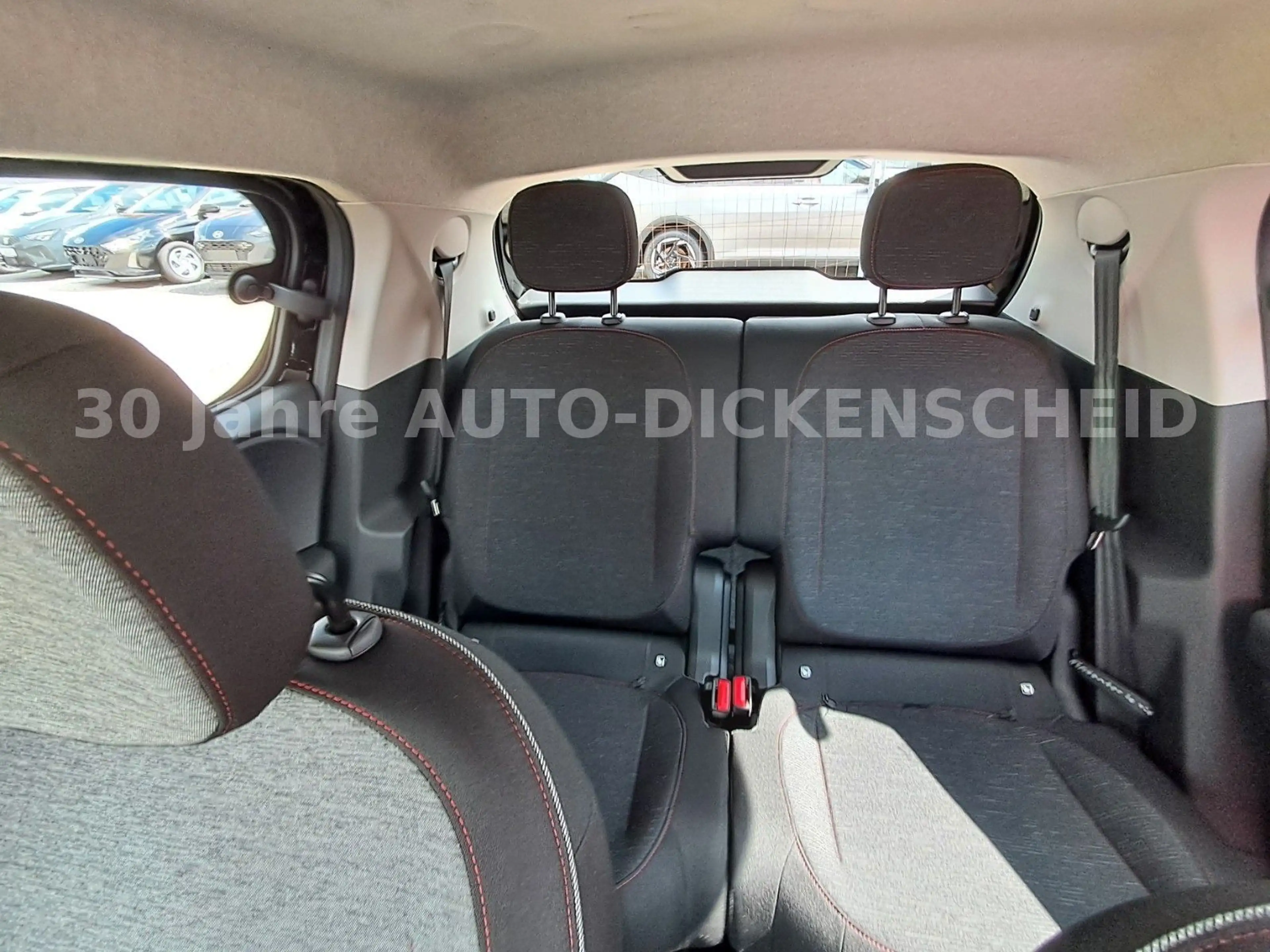 Renault Twingo E-Tech 80 Urban Range Techno 60 kW SHZ-18 — photo 14