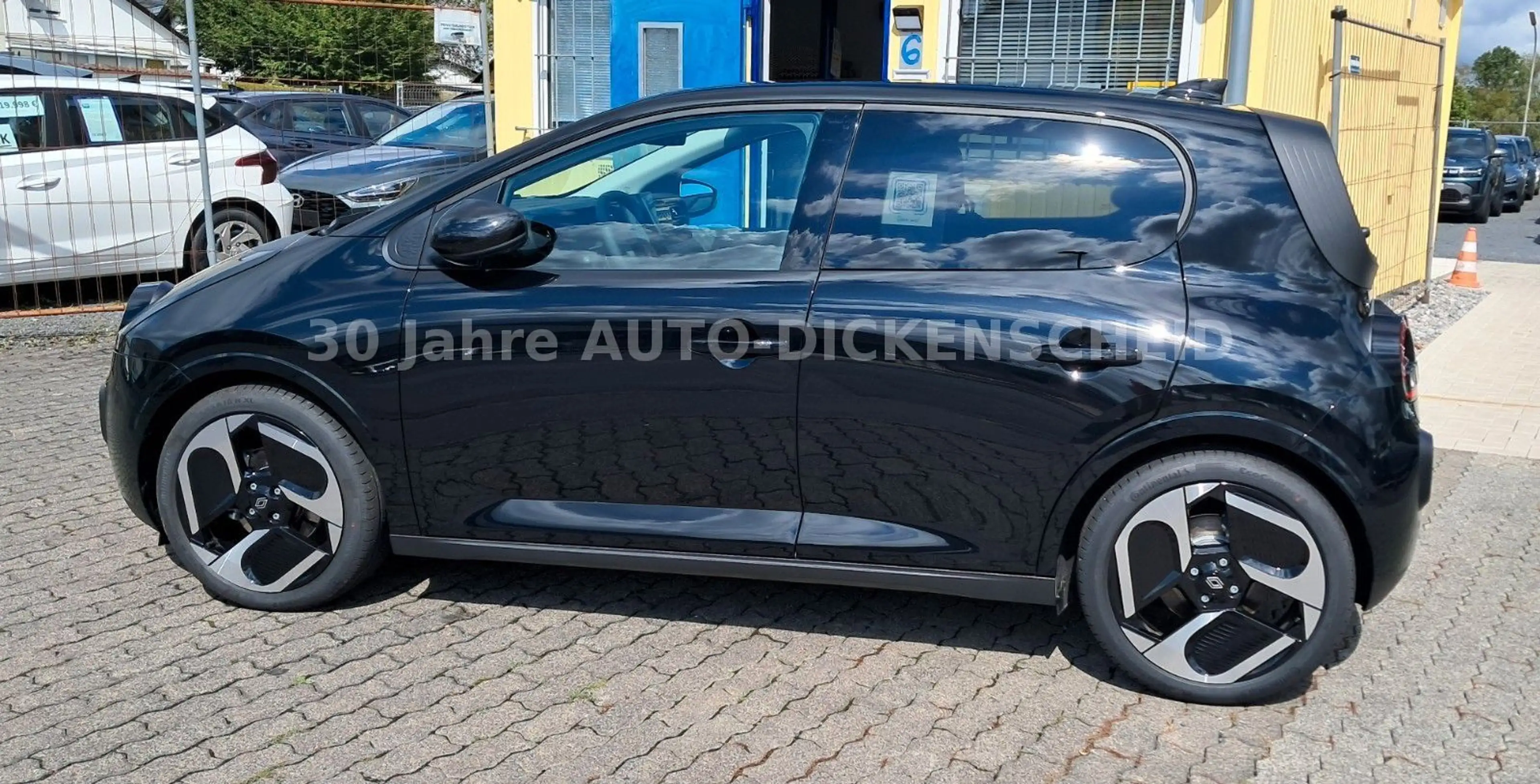 Renault Twingo E-Tech 80 Urban Range Techno 60 kW SHZ-18 — photo 9
