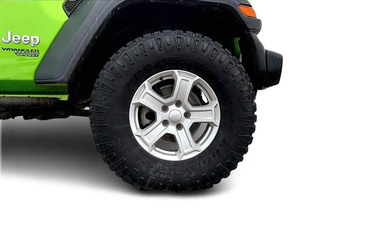 Jeep Wrangler снимка Jeep Wrangler