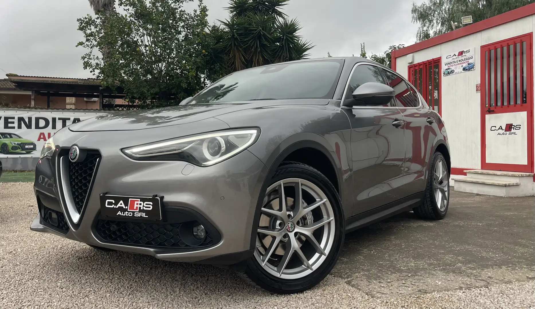 Alfa Romeo Stelvio Executive AT8 Q4 2.2 TurboDiesel 210cv Grigio - 1