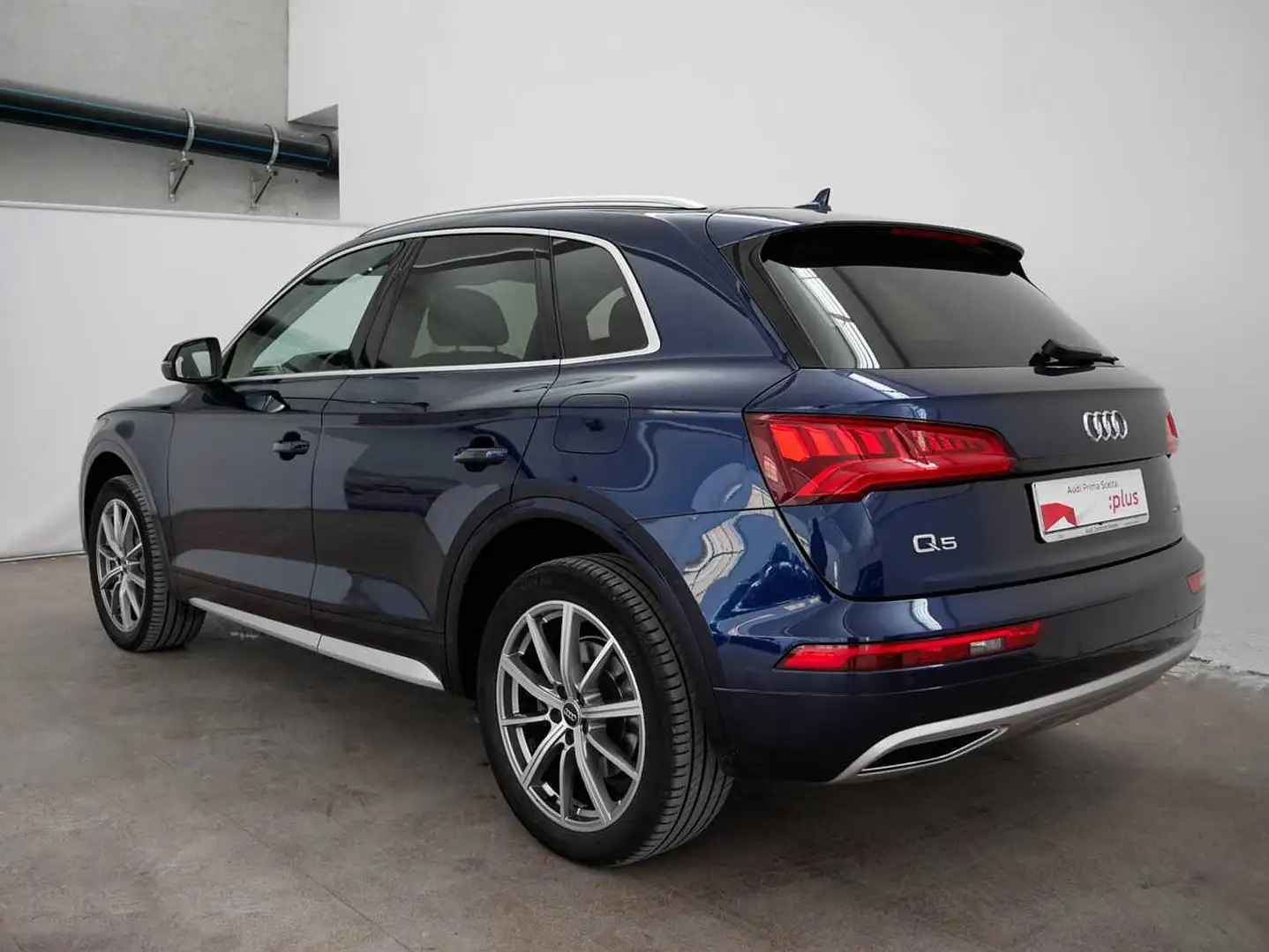 Audi Q5 50 TFSI-E 299cv Quattro Stronic Business Azul - 2