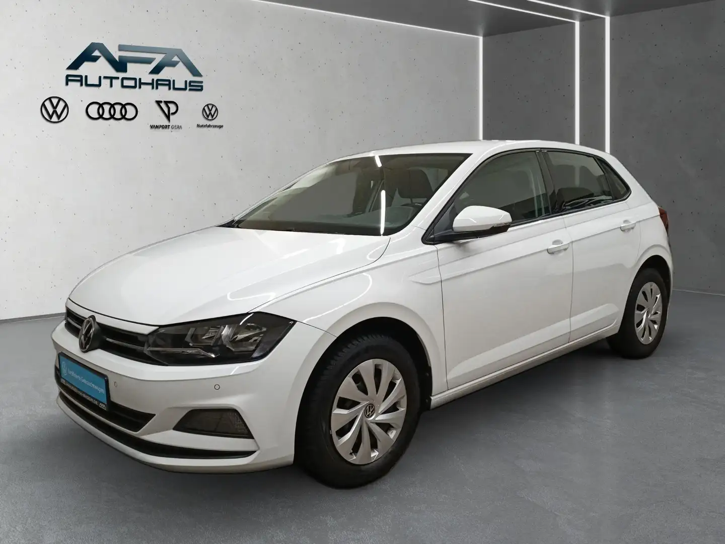 Volkswagen Polo 1.0 Comfortline GRA*SHZ*PDC*KlimaAut. Wit - 2