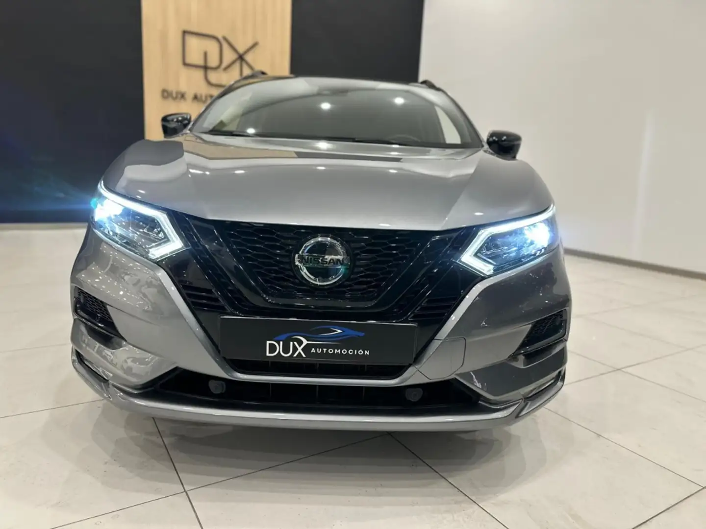 Nissan Qashqai 1.5dCi N-Tec 4x2 85kW Grijs - 2