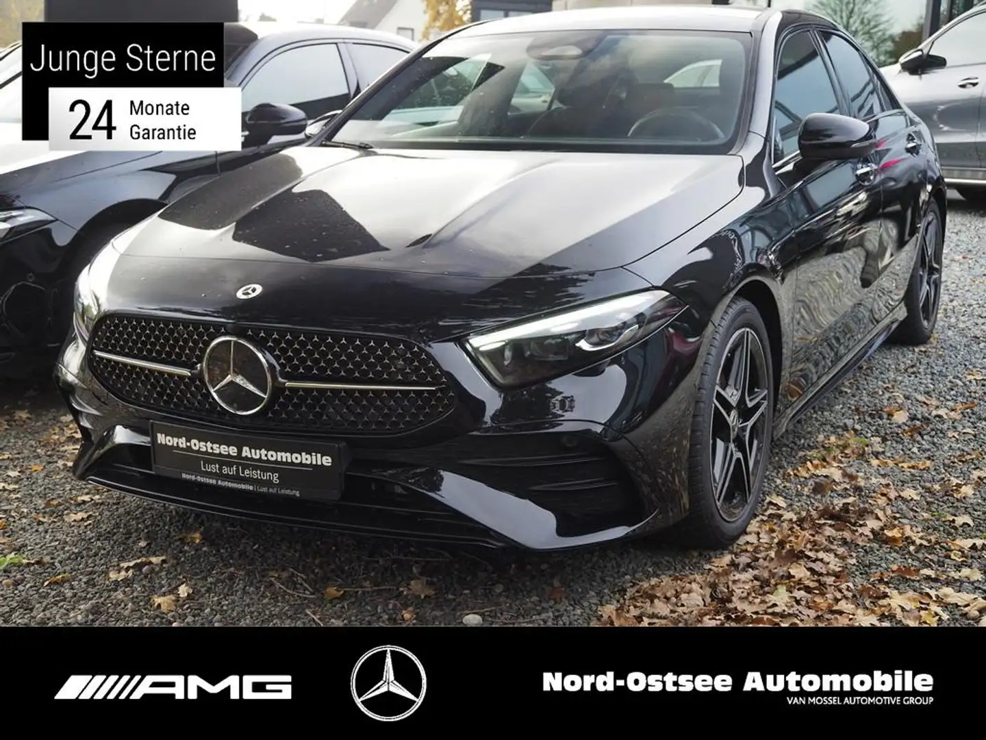 Mercedes-Benz A 200 AMG PANO MULTIBEAM KEYLESS KLIMA - 1