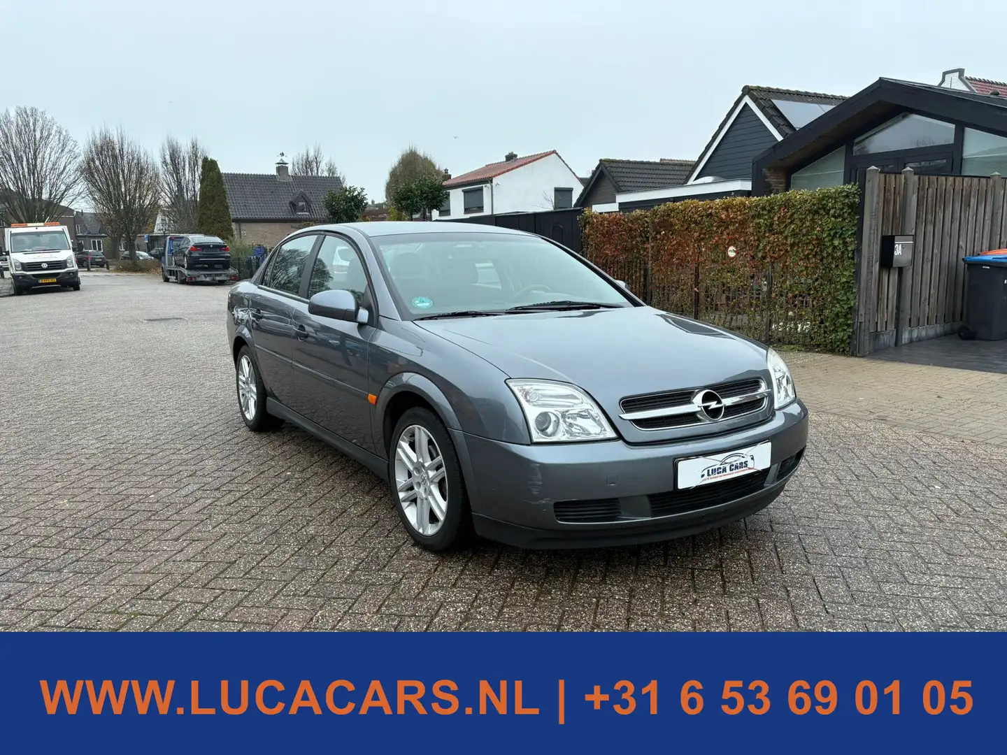 Opel Vectra 2.2-16V Comfort NIEUWE APK + TREKHAAK! Grijs - 2