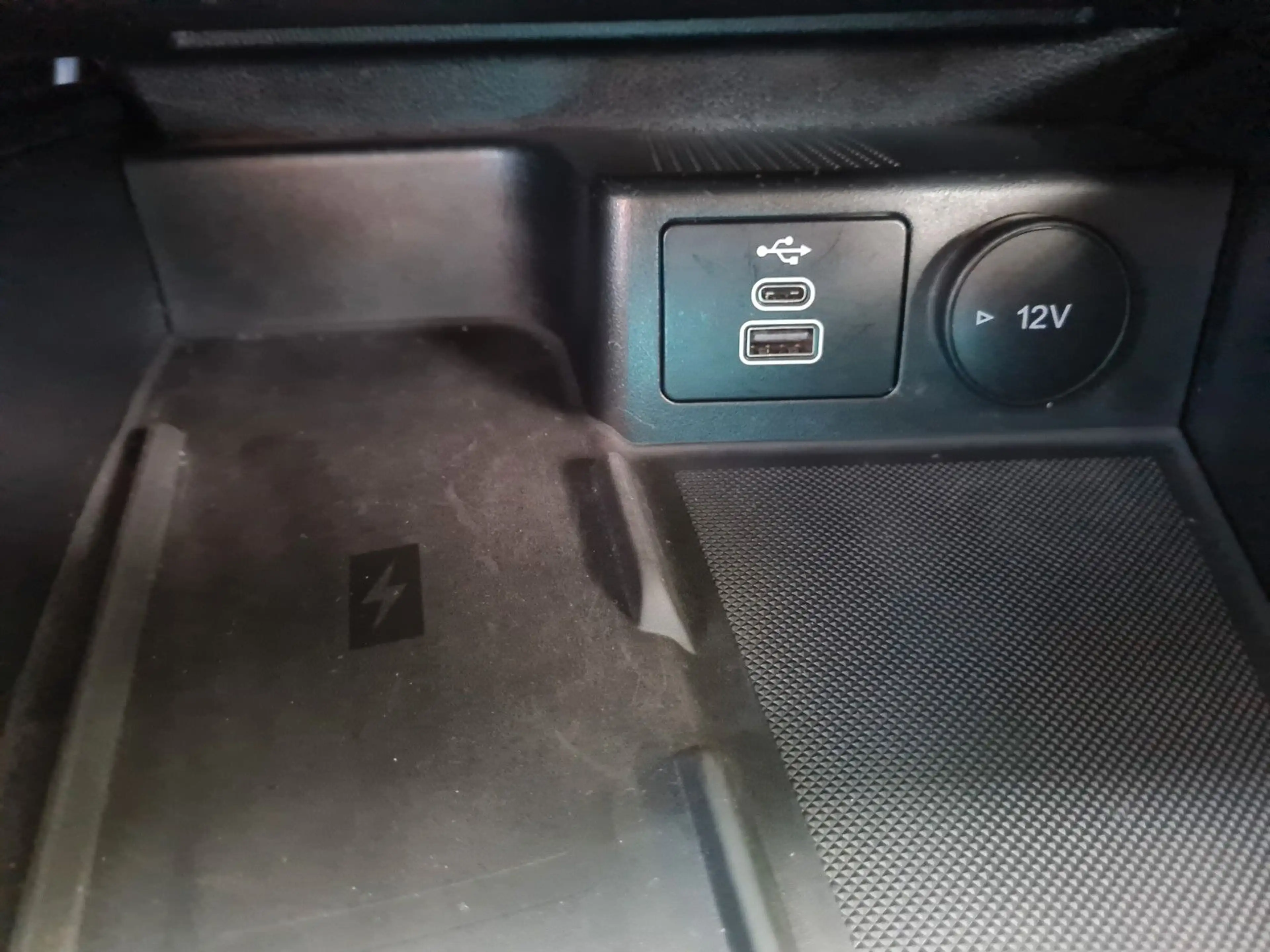 Ford Focus Turnier 1.5 88KW WINTERPAKET/KAMERA V+H — photo 9