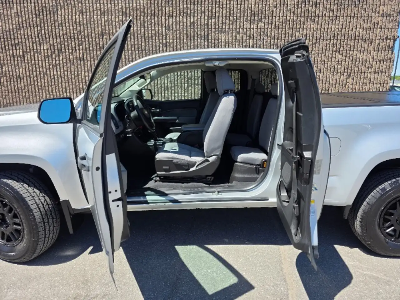 Chevrolet Colorado снимка Chevrolet Colorado