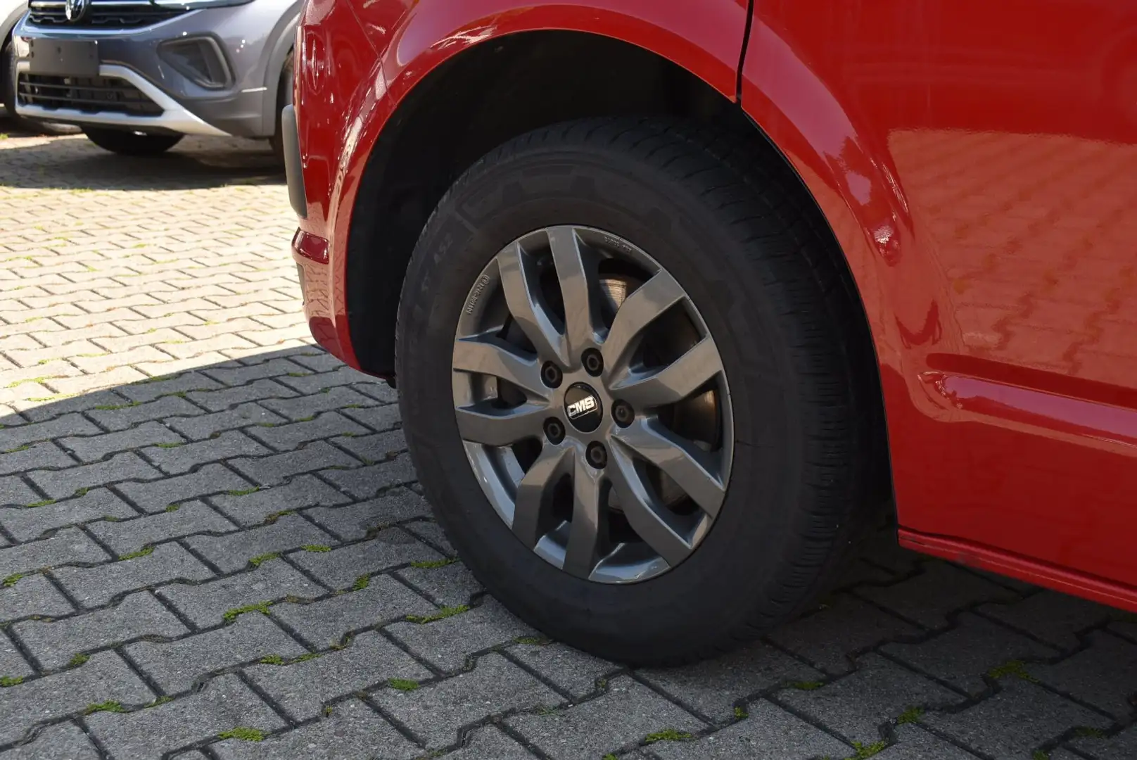 Volkswagen T6 2.0 TDI Multivan Trendline APP Sitzhzg Climatro Rot - 2