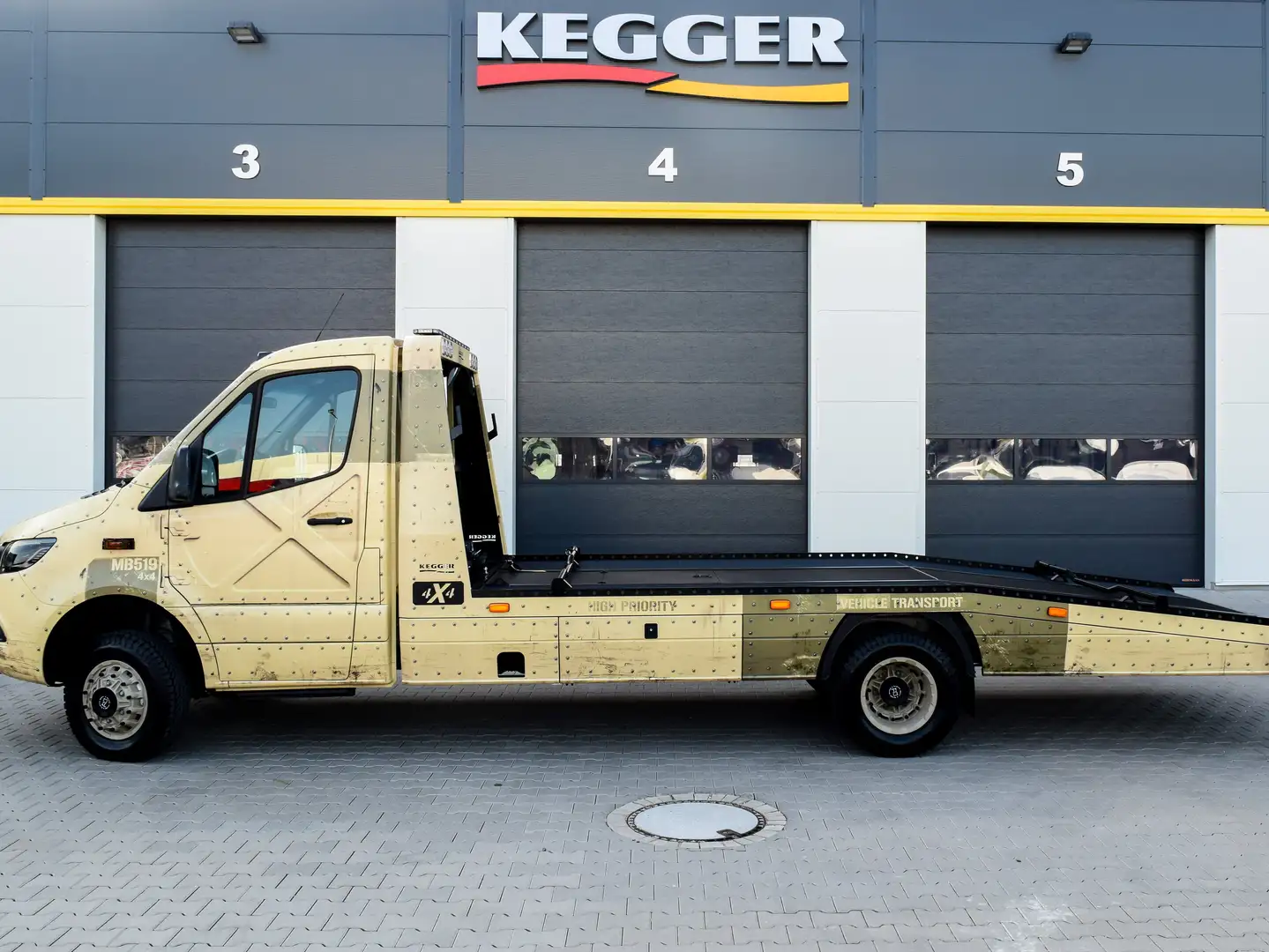 Mercedes-Benz Sprinter 519 V6 CDI 4x4 SOFORT Luftfederung/AHK Argent - 2