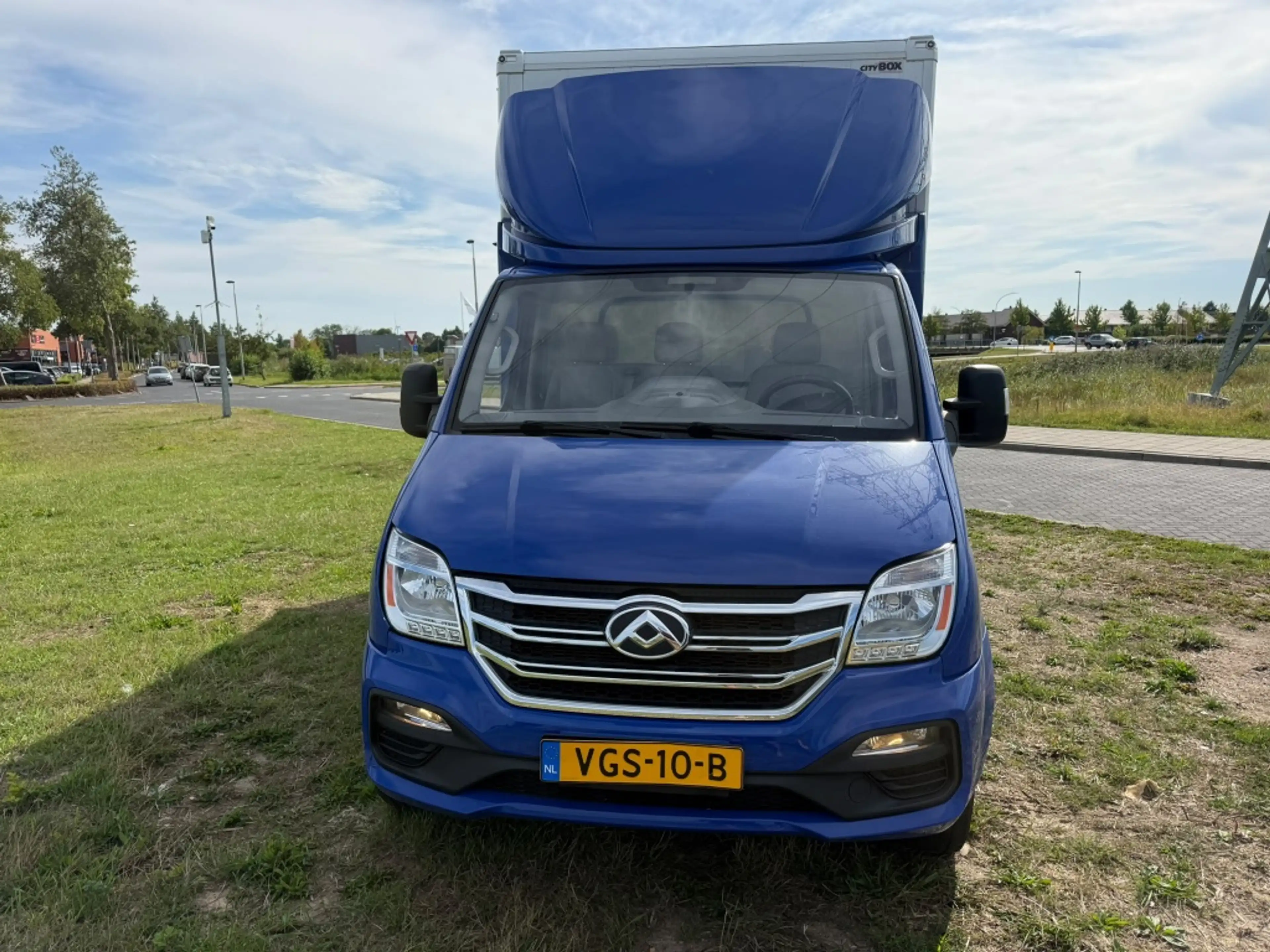 Maxus EV80 EV80 LWB H3 — photo 2