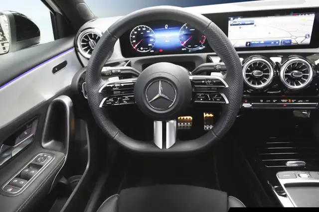 Mercedes-Benz A-Class view 11