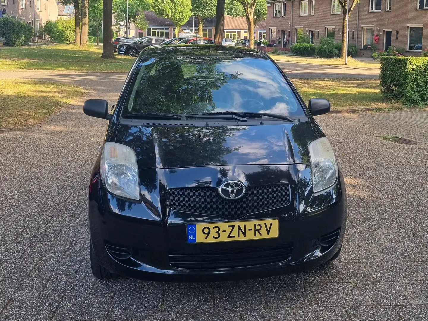 Toyota Yaris Yaris 1.0 VVTi Zwart - 1
