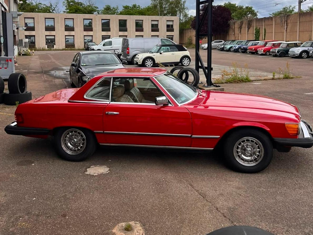 Mercedes-Benz SL 380 R107
