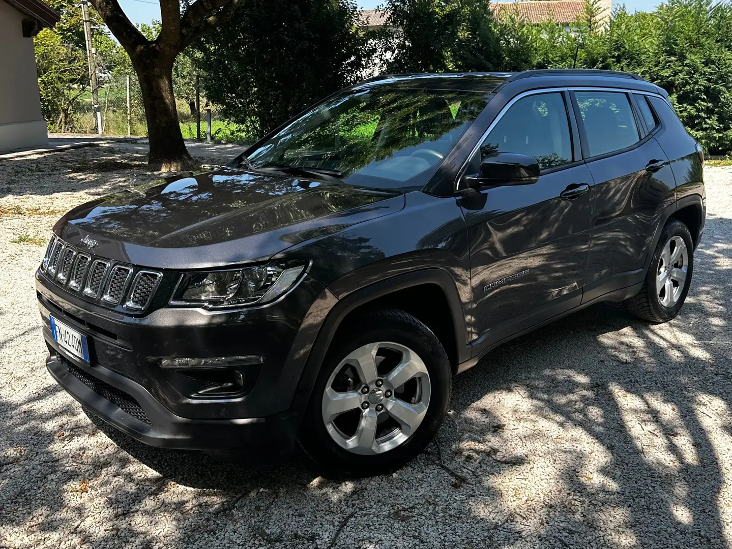 Jeep Compass Compass II 2017 1.4 m-air Longitude 2wd 140cv Gris - 1