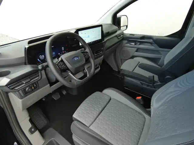 Ford Tourneo Custom Bus Allrad L2H1 Titanium +Pano Ansicht 14