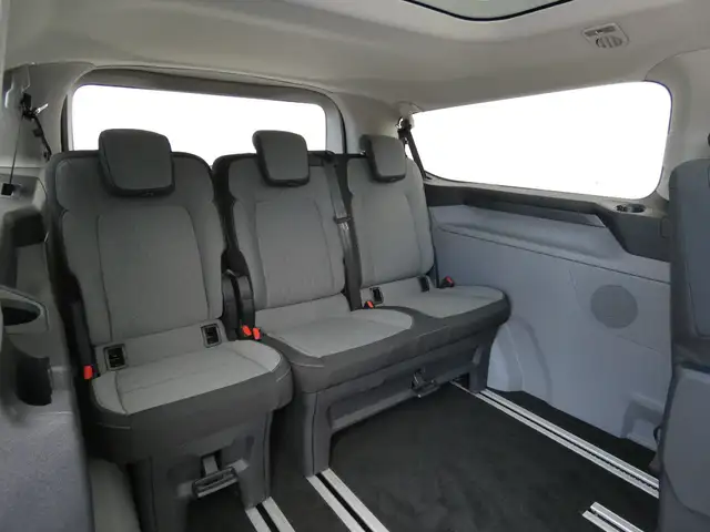 Ford Tourneo Custom Bus Allrad L2H1 Titanium +Pano Ansicht 17